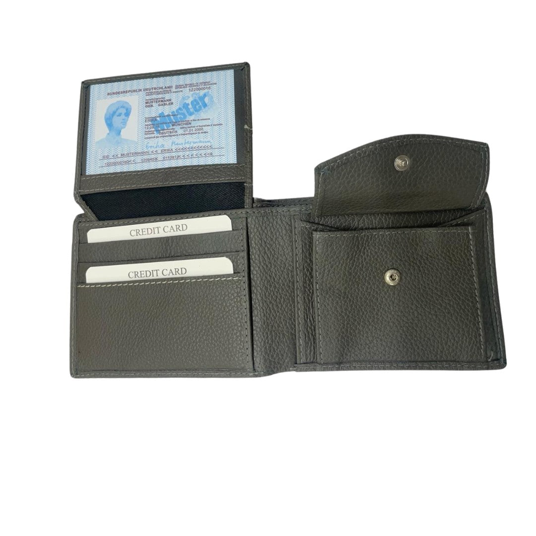 Elegant Leather Wallet Crafted for Sophistication & Durability