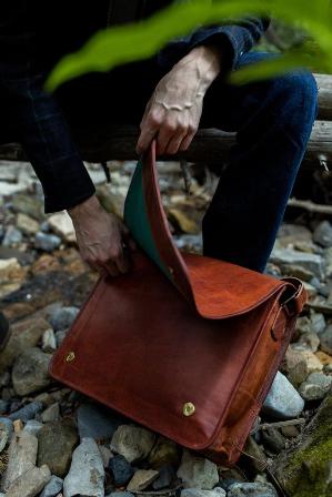 VINTAGE FULL FLAP LEATHER MESSENGER BAG